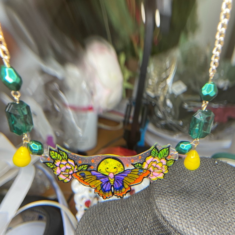 Handmade butterfly necklace with vintage beads up-cycled - Picture 4 of 4